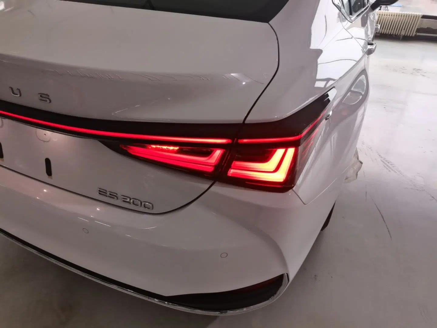 Lexus ES 2025 200 Premium Edition — миниатюра 9
