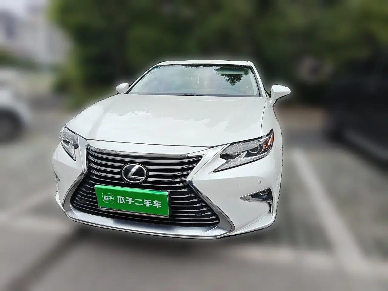 Lexus ES 2015 200 Comfort Edition — миниатюра 2
