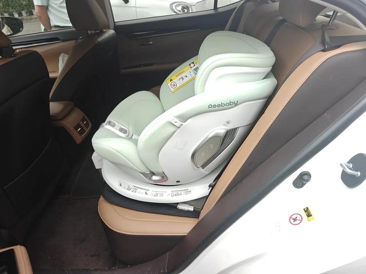 Lexus ES 2015 200 Comfort Edition — миниатюра 17