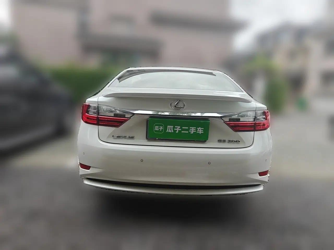Lexus ES 2015 200 Comfort Edition — миниатюра 5