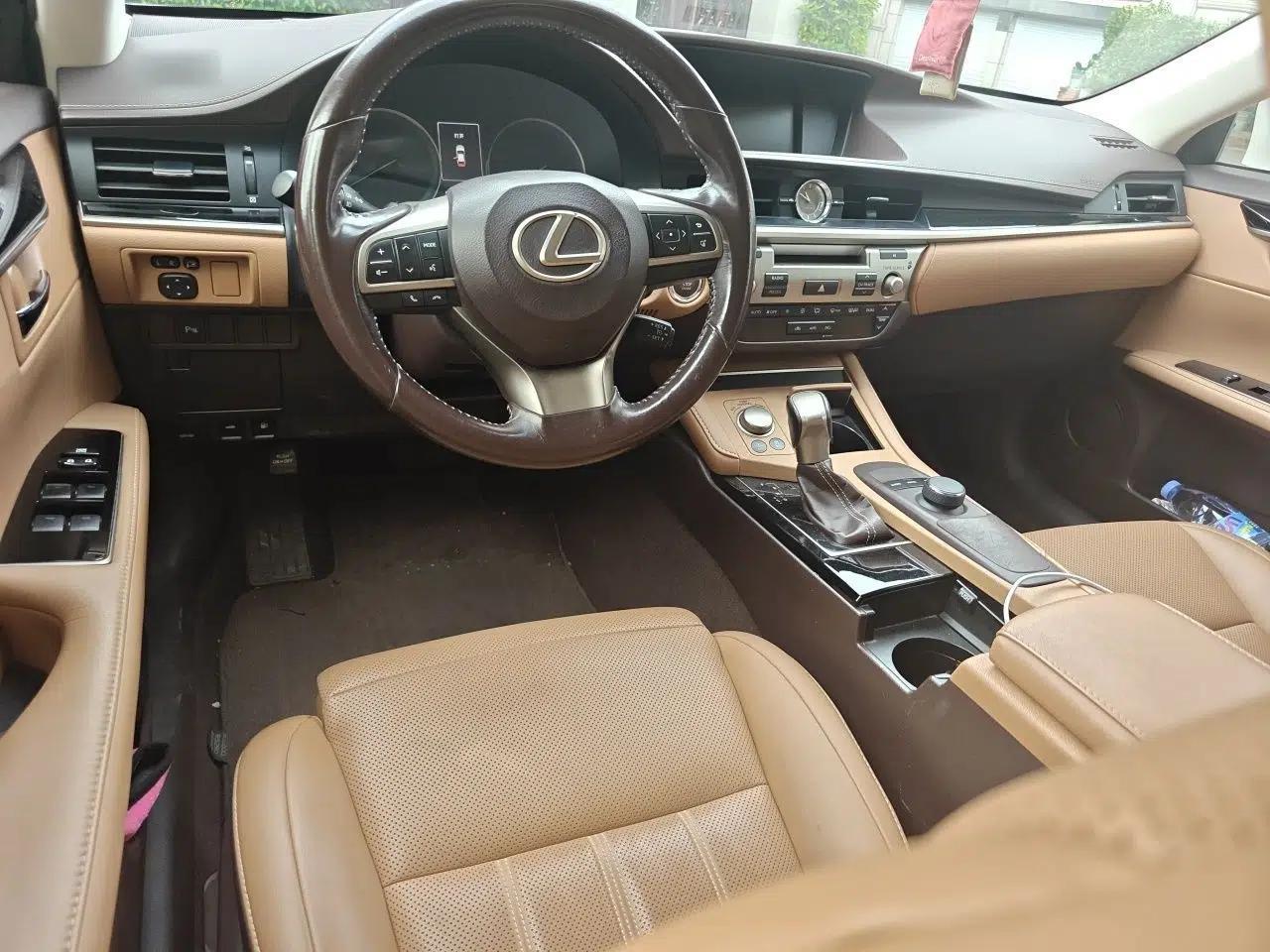 Lexus ES 2015 200 Comfort Edition — миниатюра 9
