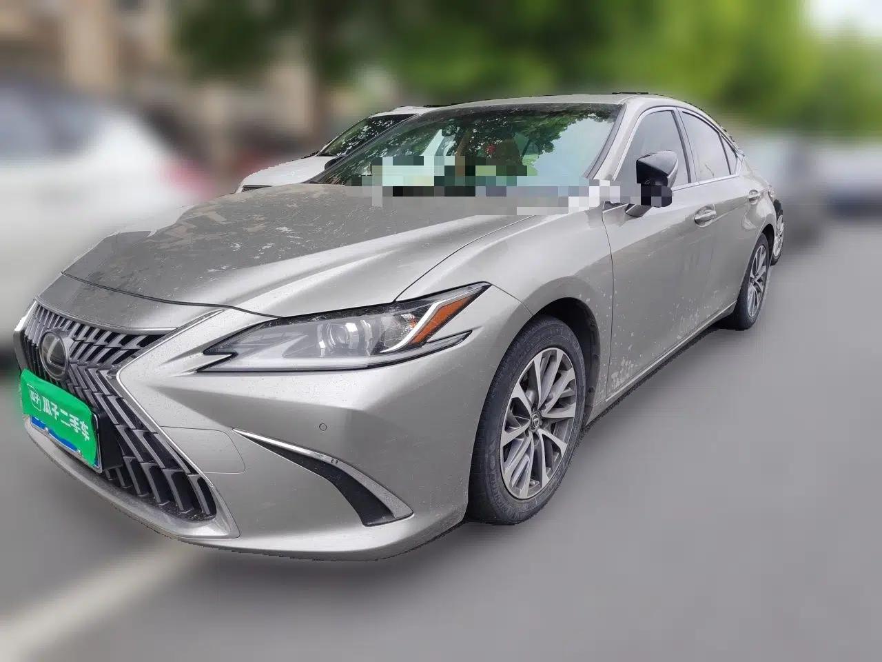 Lexus ES 2022 300h Excellence Edition — миниатюра 1