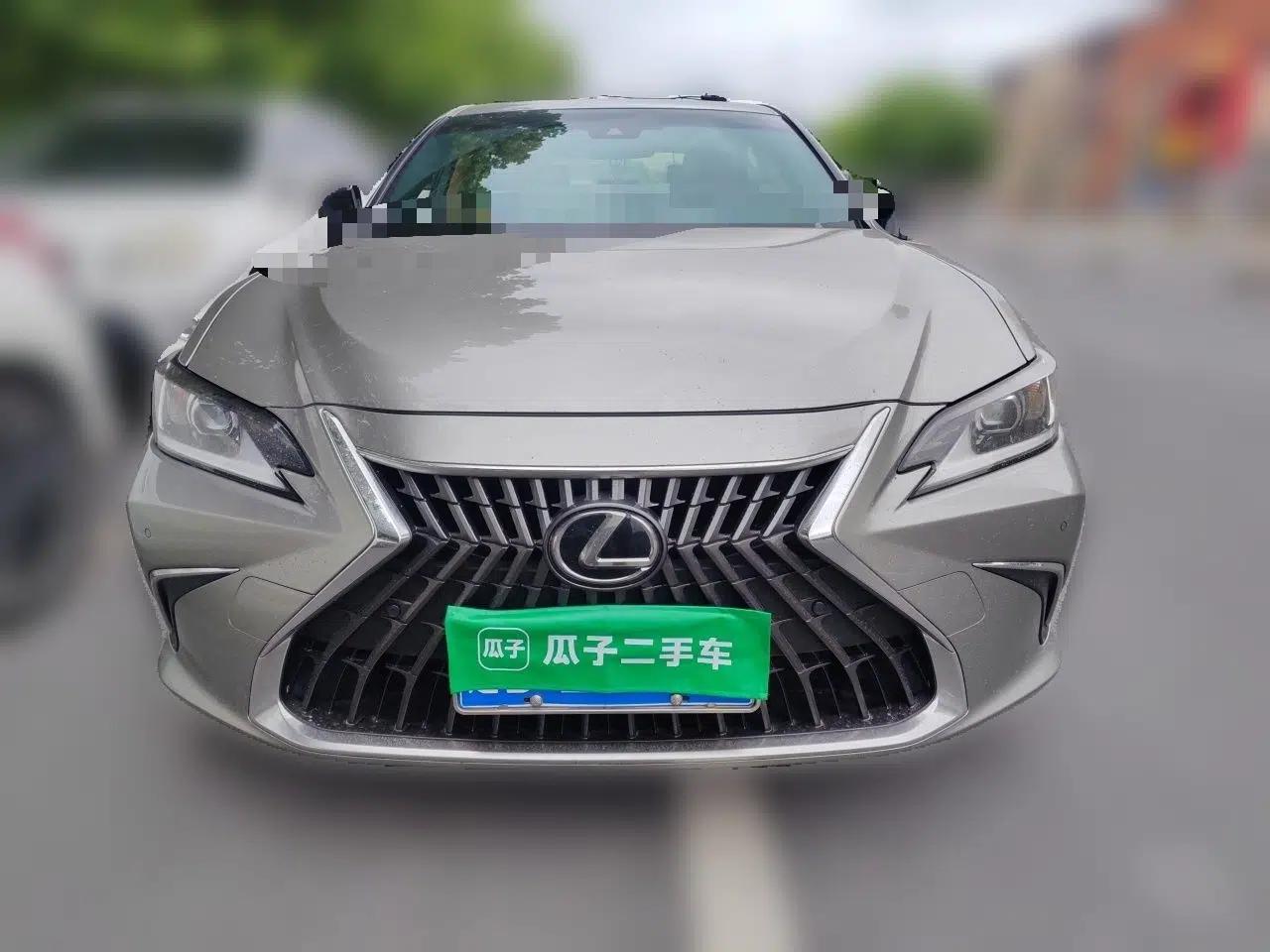Lexus ES 2022 300h Excellence Edition — миниатюра 2