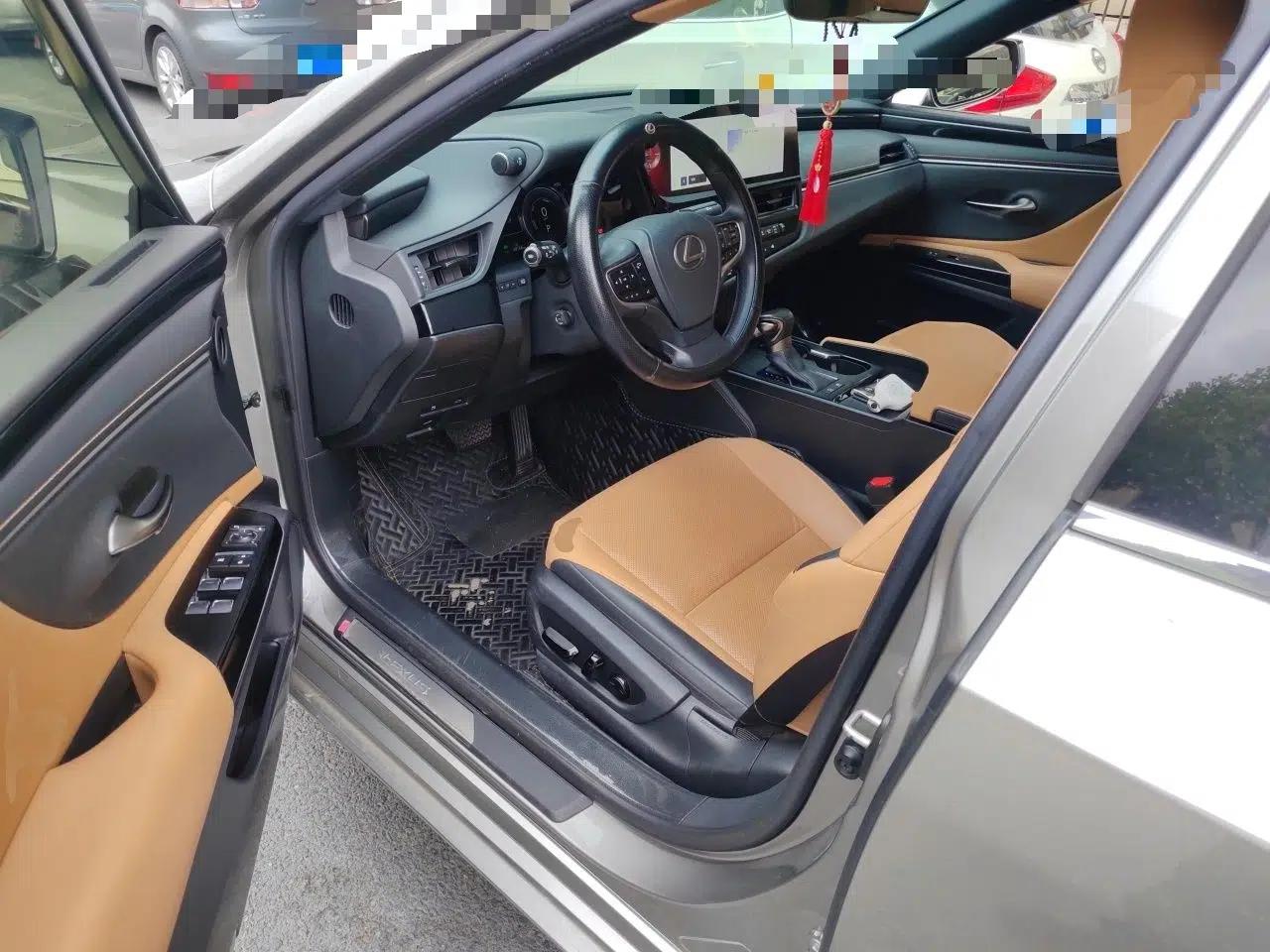 Lexus ES 2022 300h Excellence Edition — миниатюра 15