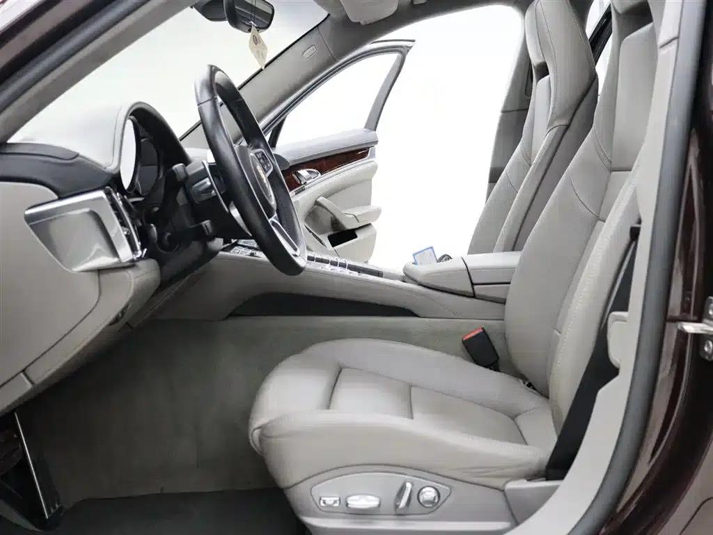 Panamera 2010 Panamera Turbo 4.8T — миниатюра 2
