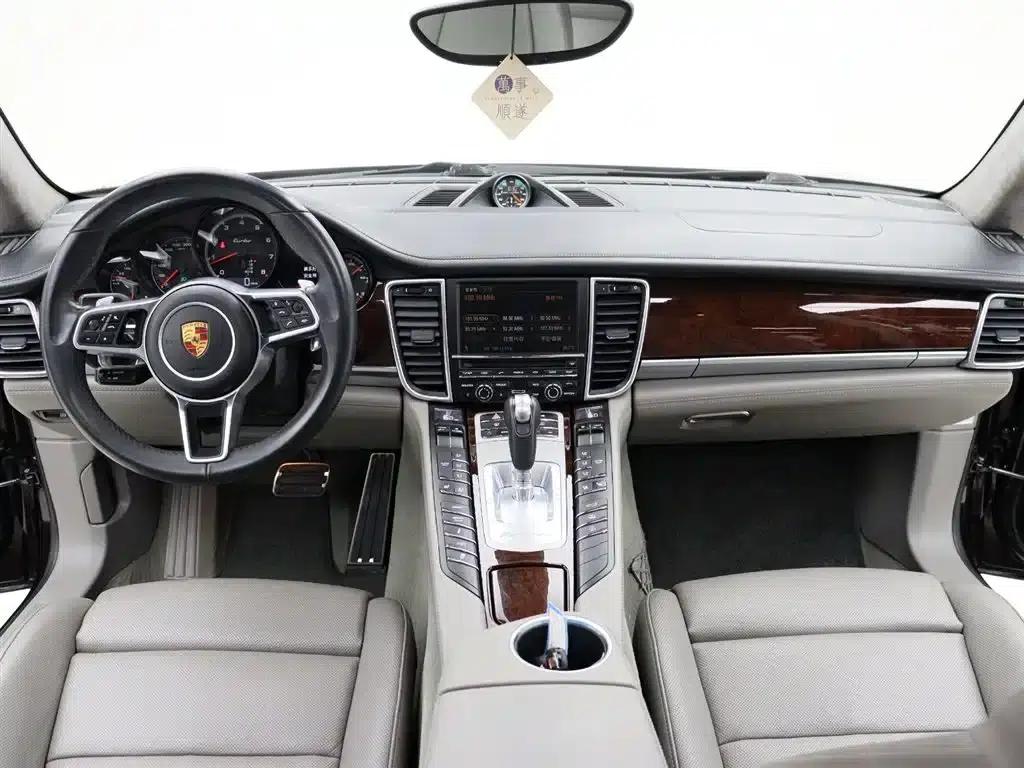 Panamera 2010 Panamera Turbo 4.8T — миниатюра 14