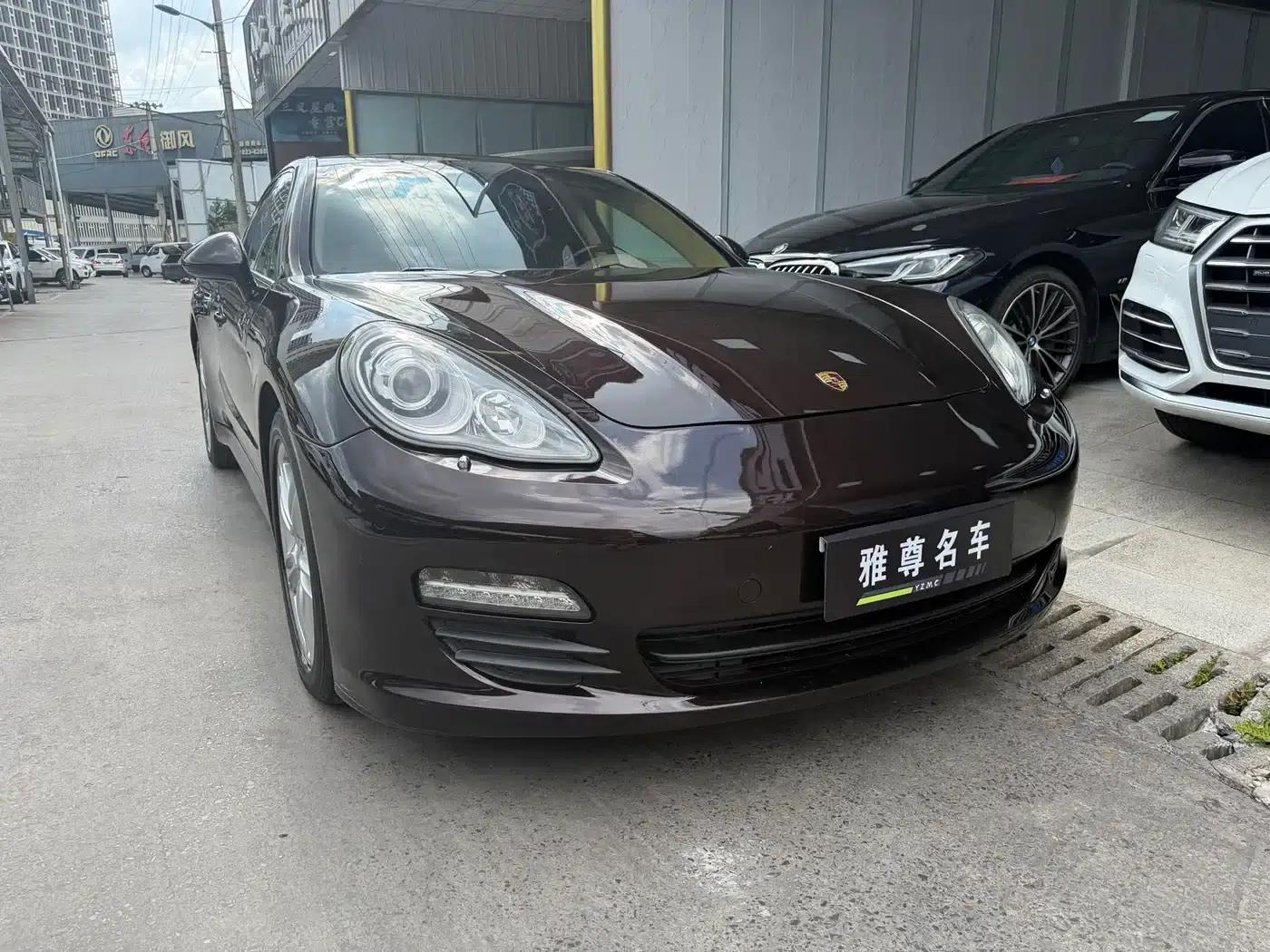 Panamera 2013 Panamera Platinum Edition 3.6L — миниатюра 2