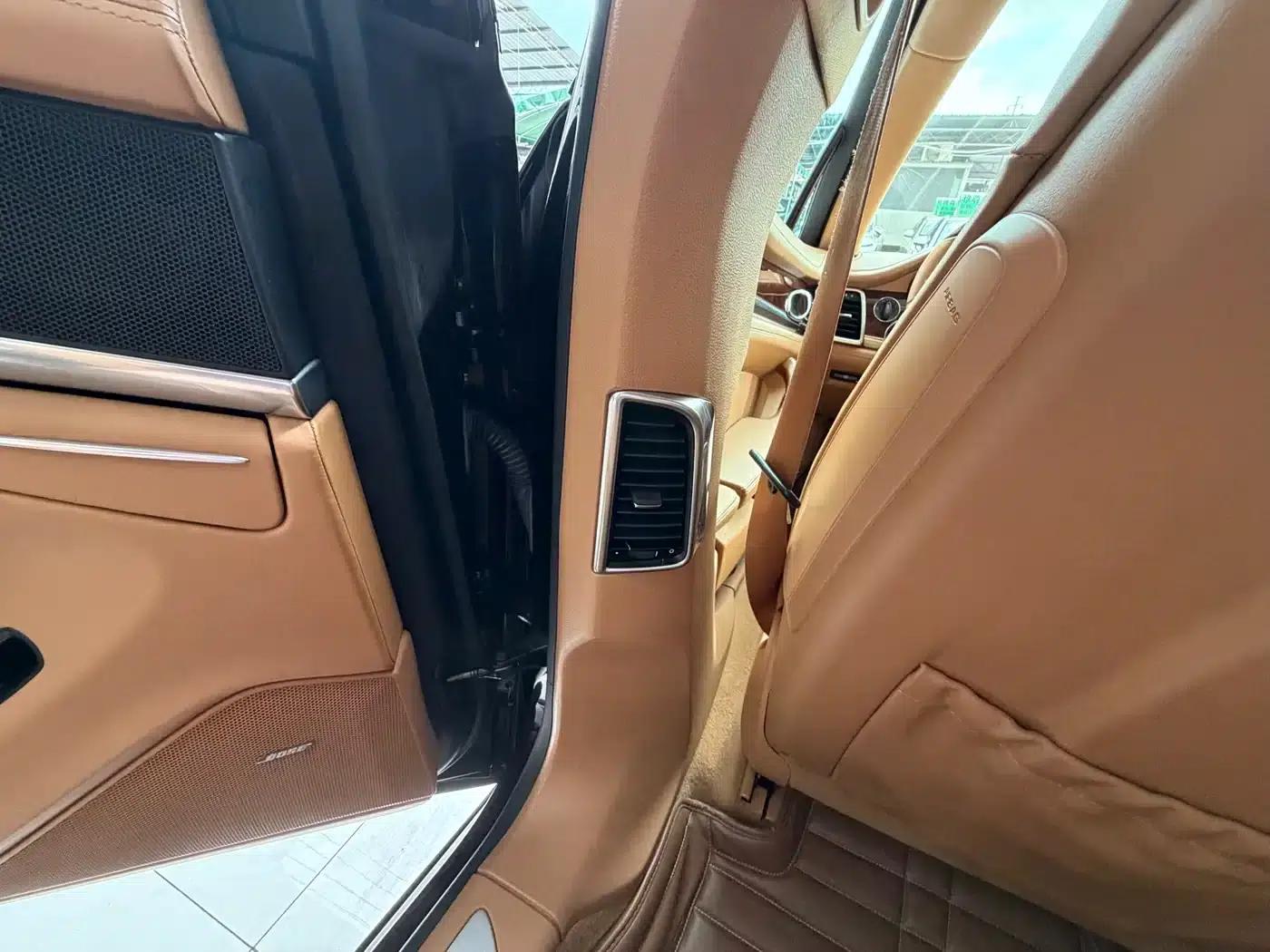 Panamera 2013 Panamera Platinum Edition 3.6L — миниатюра 14