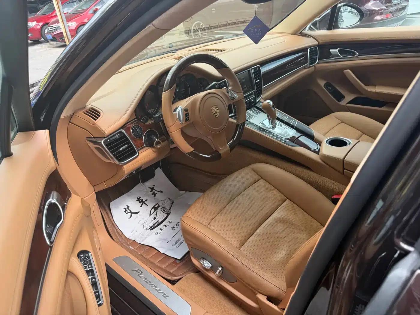 Panamera 2013 Panamera Platinum Edition 3.6L — миниатюра 6