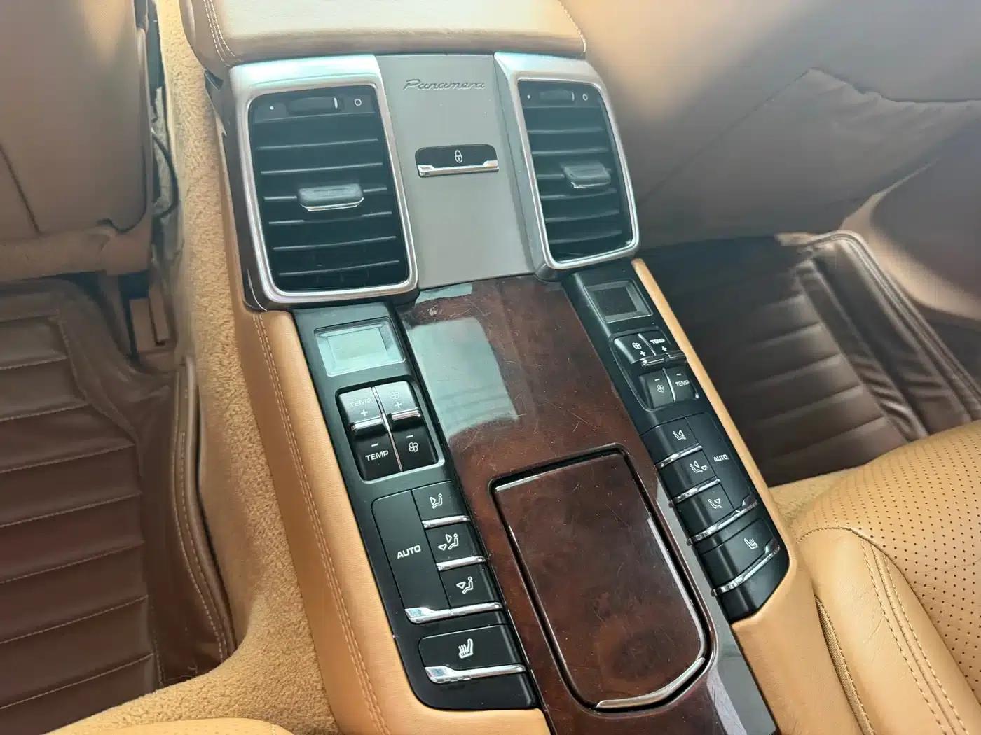 Panamera 2013 Panamera Platinum Edition 3.6L — миниатюра 10