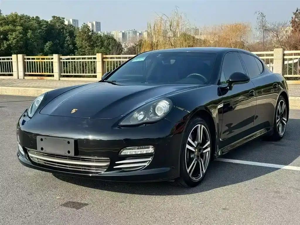 Panamera 2013 Panamera Platinum Edition 3.6L — миниатюра 1