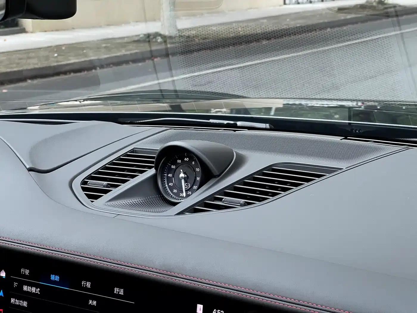 2024 Panamera 4 Executive Long Wheelbase 2.9T — миниатюра 12