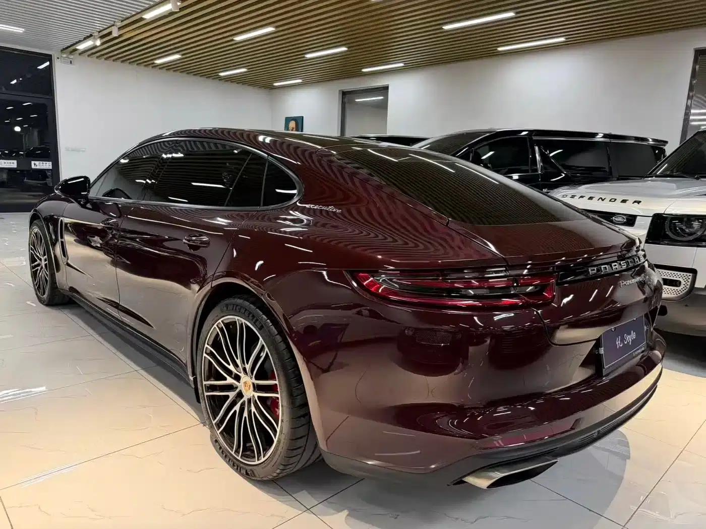 2017 Panamera 4 Executive Long Wheelbase 3.0T — миниатюра 4