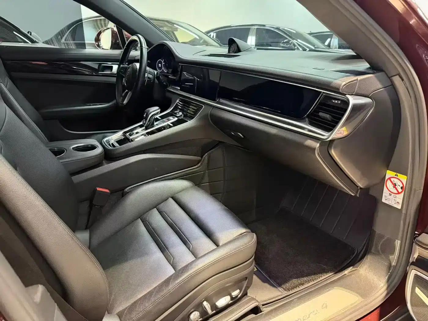 2017 Panamera 4 Executive Long Wheelbase 3.0T — миниатюра 6