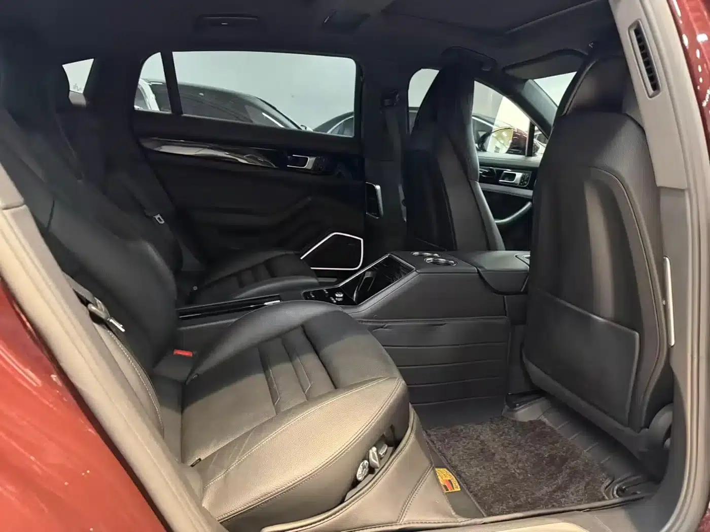2017 Panamera 4 Executive Long Wheelbase 3.0T — миниатюра 7