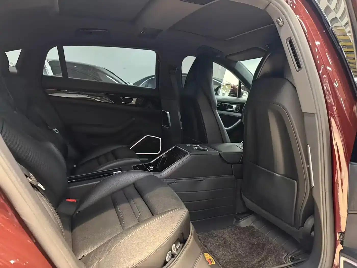 2017 Panamera 4 Executive Long Wheelbase 3.0T — миниатюра 9