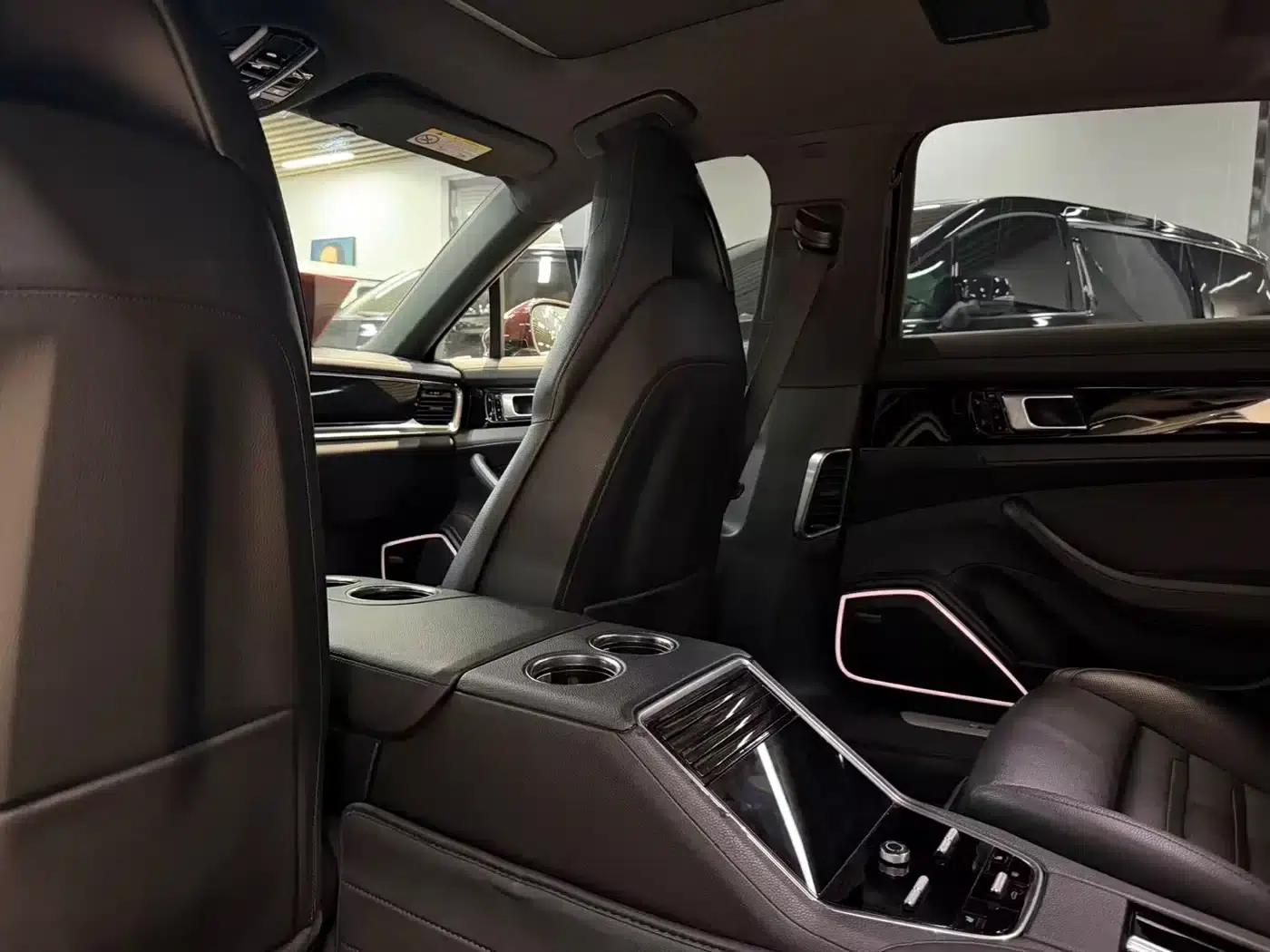 2017 Panamera 4 Executive Long Wheelbase 3.0T — миниатюра 10