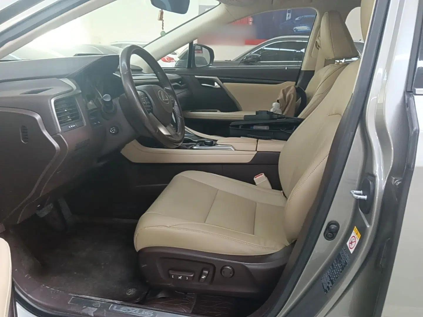 Lexus RX 2016 300 Two-Wheel Drive Elite Version China V Standard — миниатюра 17