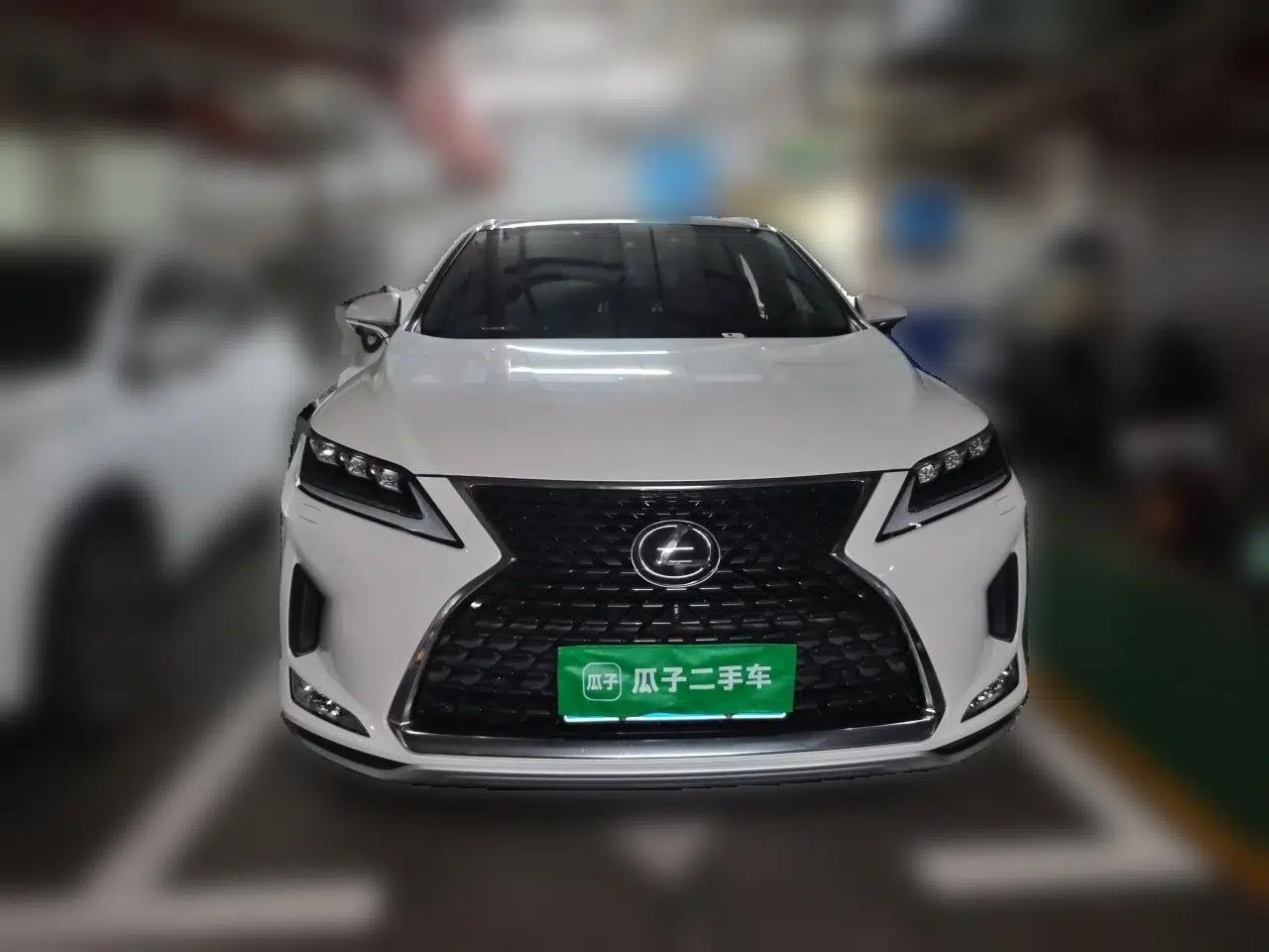 Lexus RX 2020 Facelifted 300 4x4 Elegant Edition — миниатюра 2