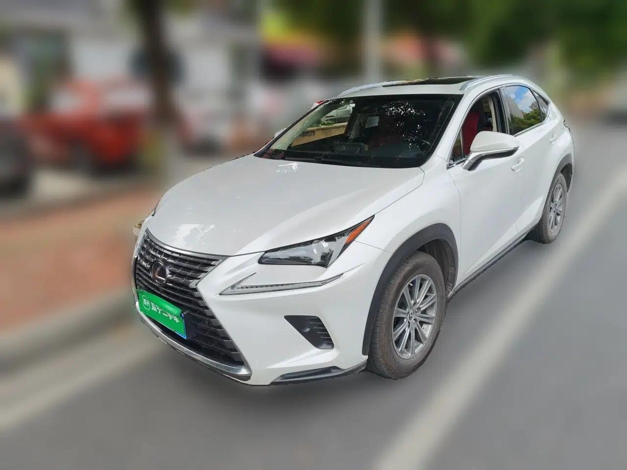 Lexus NX 2017 300h Front-Drive FENGSHANG Edition — миниатюра 1