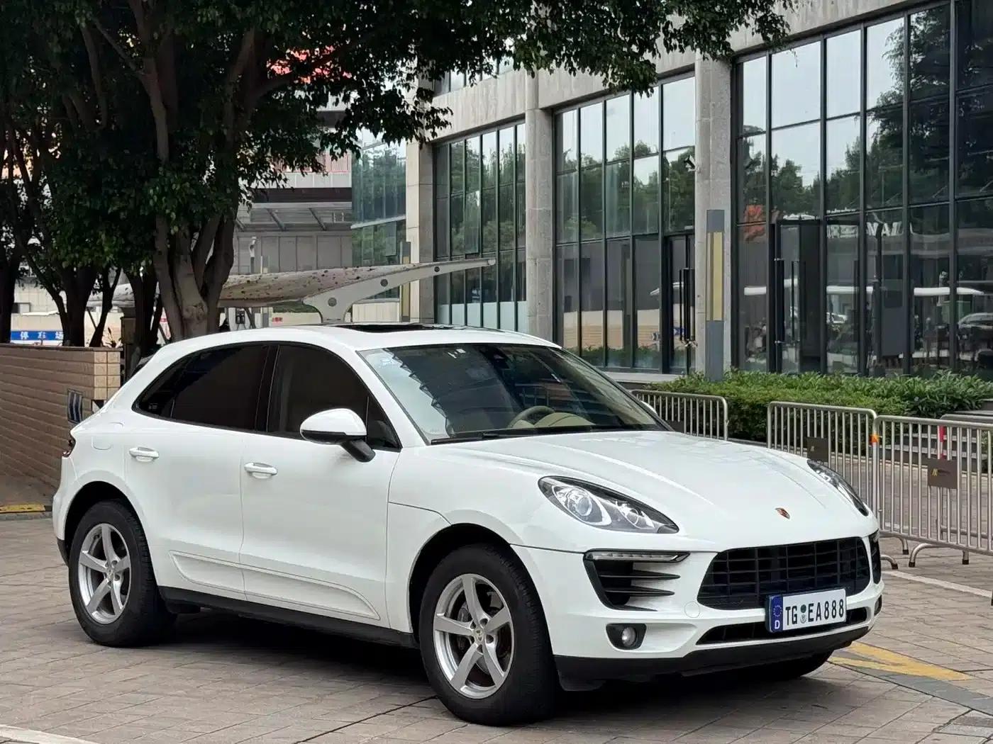 2017 Macan 2.0T — миниатюра 3