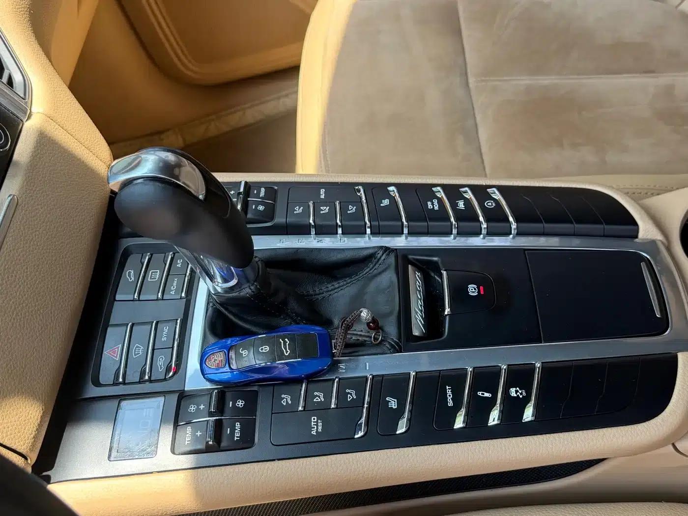 2017 Macan 2.0T — миниатюра 11