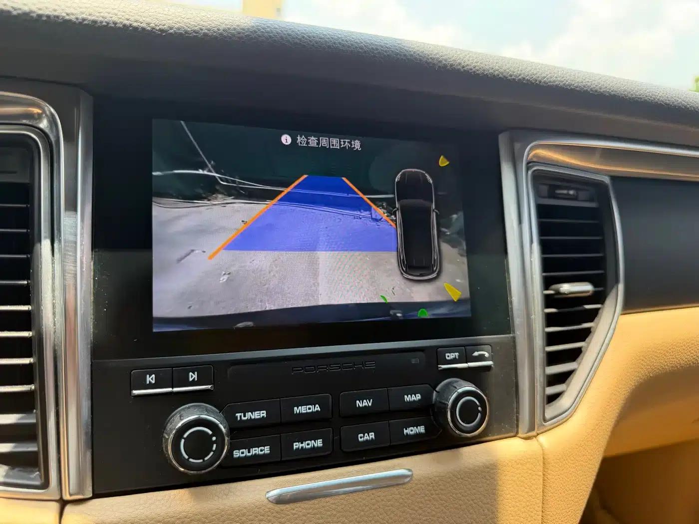 2017 Macan 2.0T — миниатюра 23