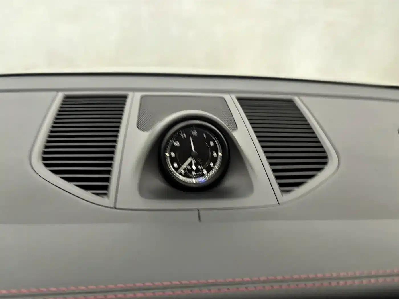 2022 Macan 2.0T — миниатюра 18