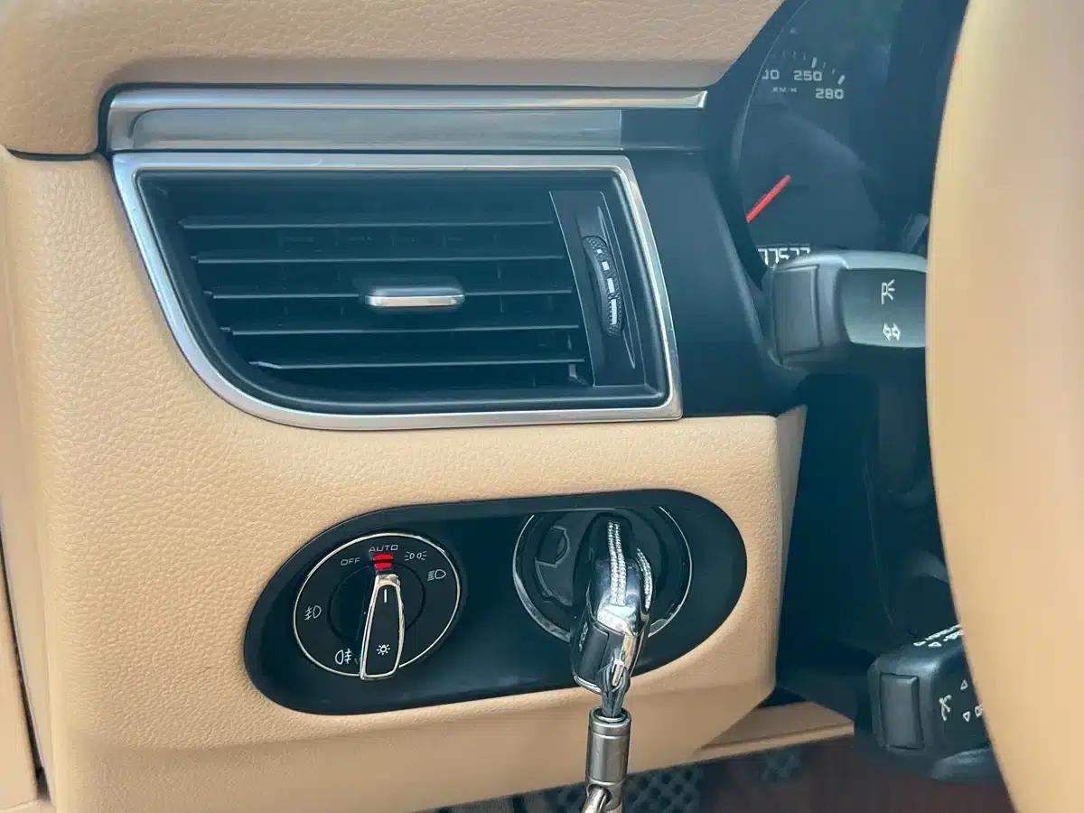 2014 Macan 2.0T — миниатюра 25