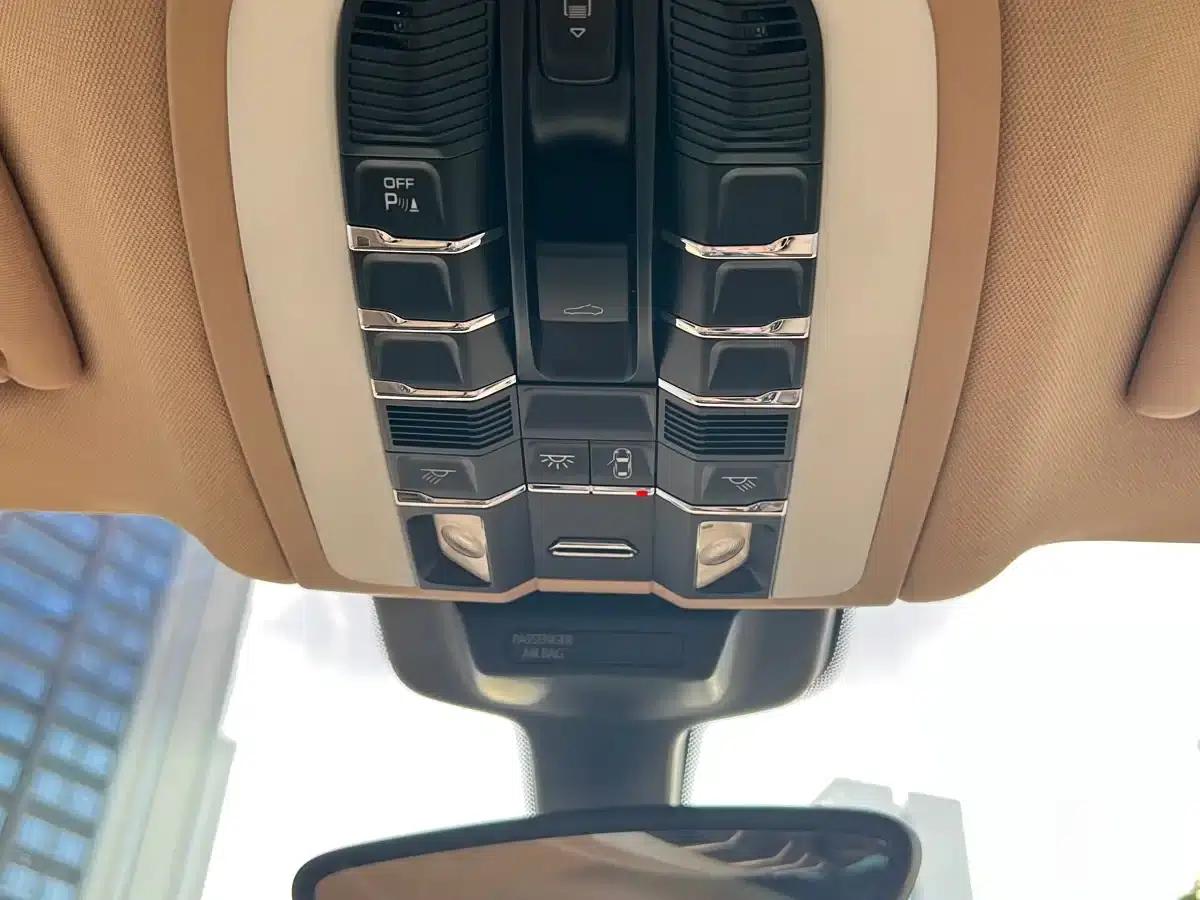 2014 Macan 2.0T — миниатюра 33