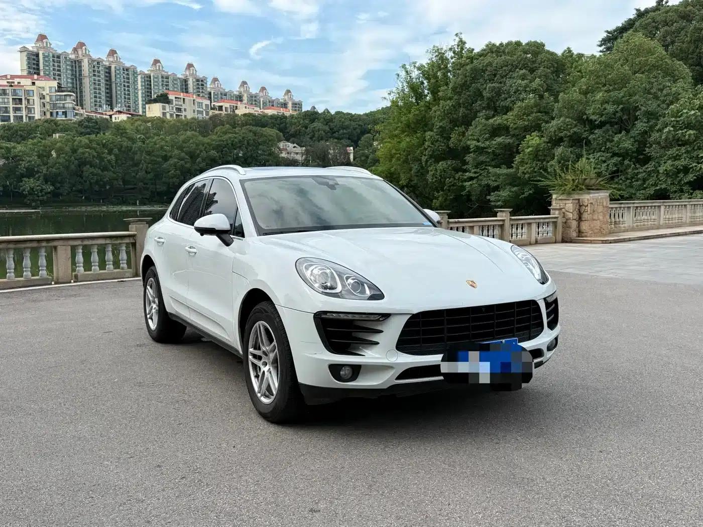 2017 Macan 2.0T — миниатюра 2