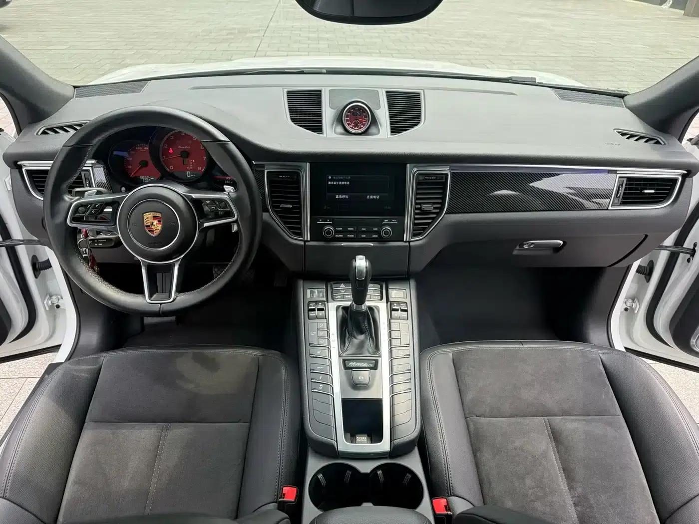 2017 Macan 2.0T — миниатюра 2