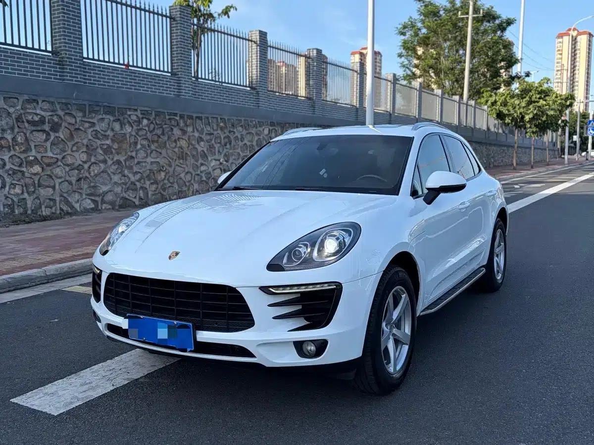 2016 Macan 2.0T — миниатюра 1