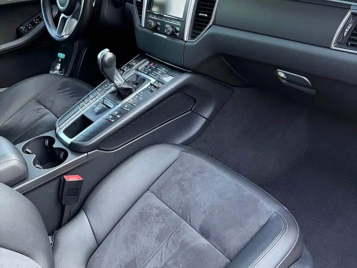 2016 Macan 2.0T — миниатюра 12