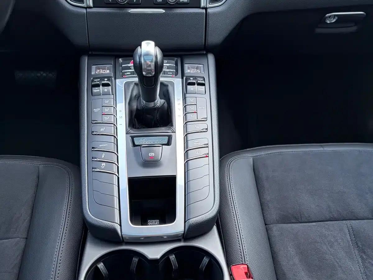 2016 Macan 2.0T — миниатюра 15