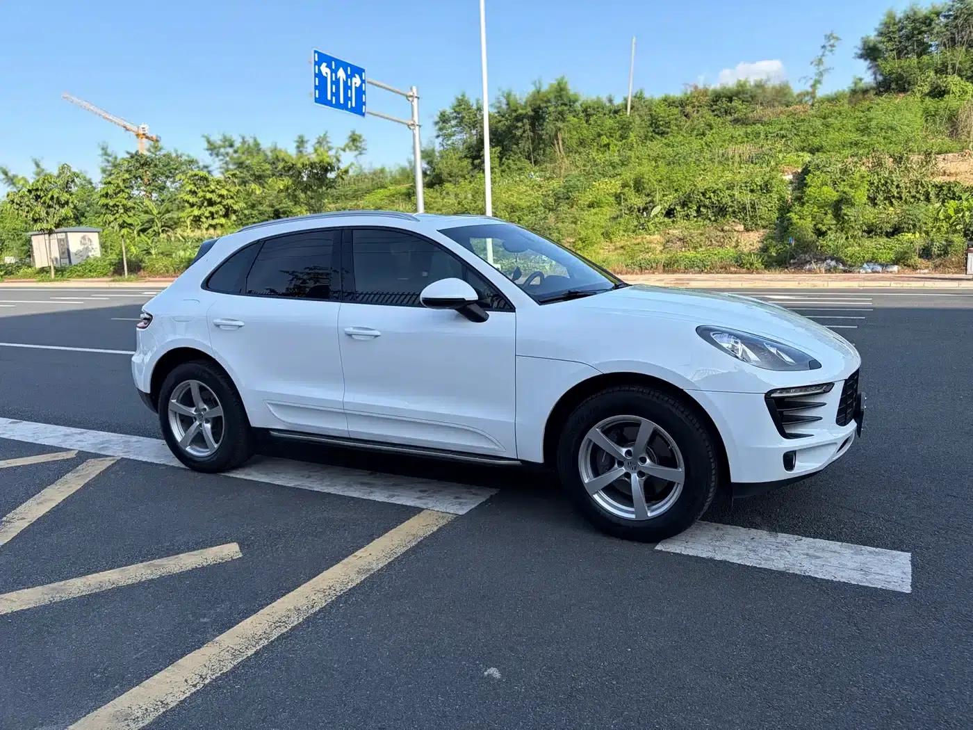 2016 Macan 2.0T — миниатюра 4