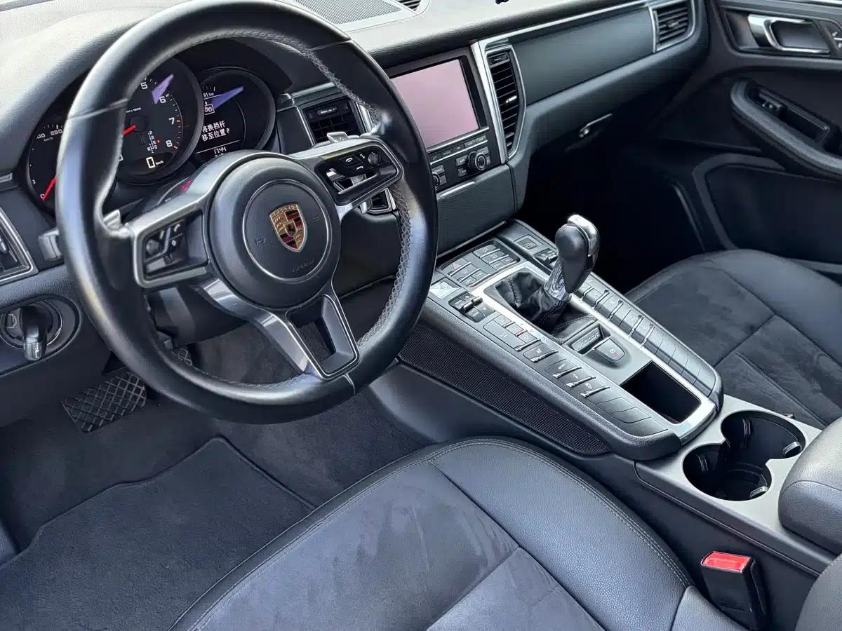 2016 Macan 2.0T — миниатюра 9