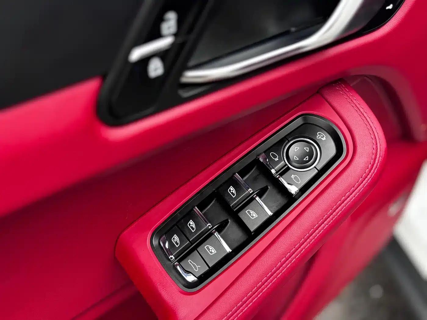 2022 Macan 2.0T — миниатюра 15