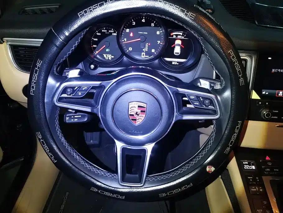 2017 Macan 2.0T — миниатюра 15