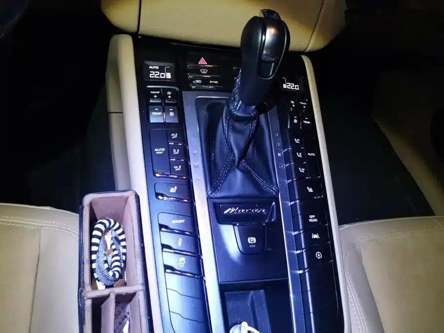 2017 Macan 2.0T — миниатюра 16