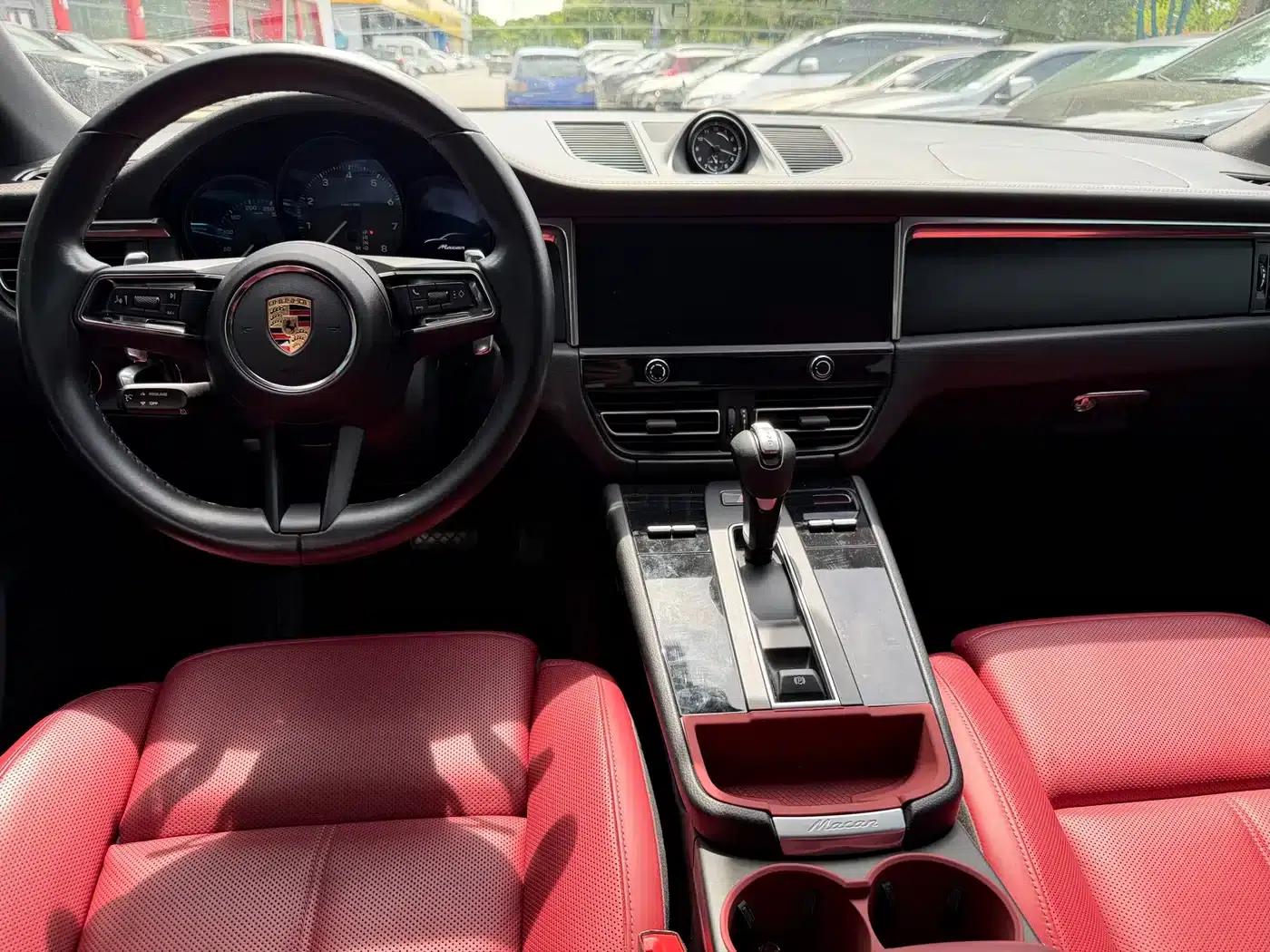 2023 Macan 2.0T — миниатюра 4