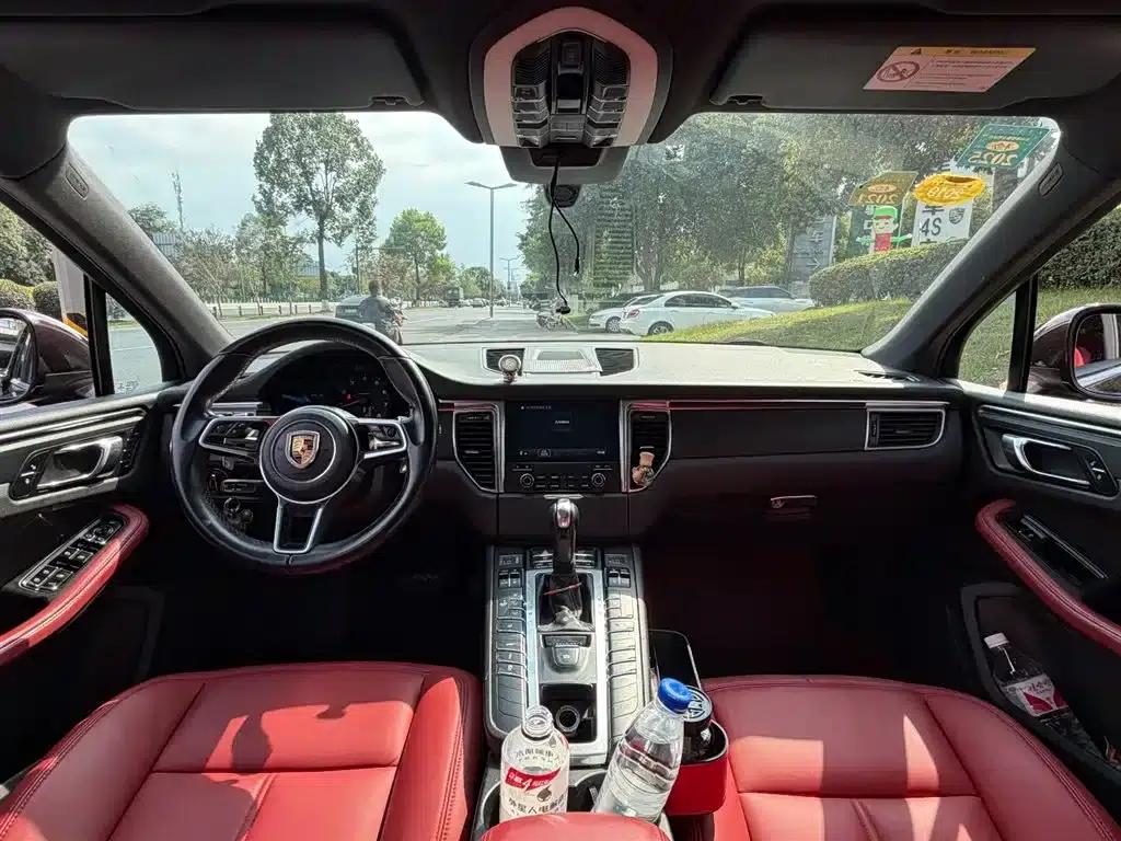 2017 Macan 2.0T — миниатюра 11