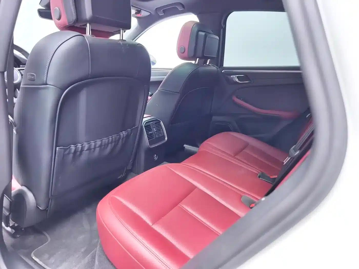 2023 Macan 2.0T — миниатюра 11