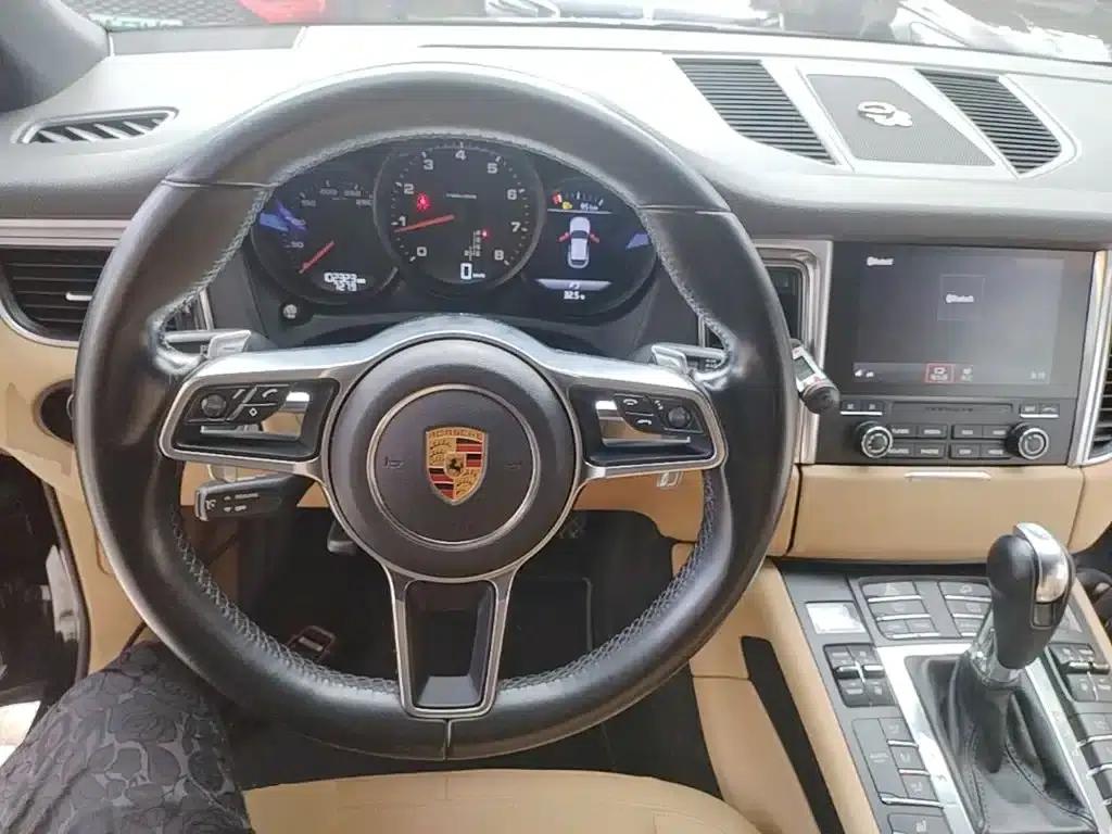 2017 Macan 2.0T — миниатюра 11