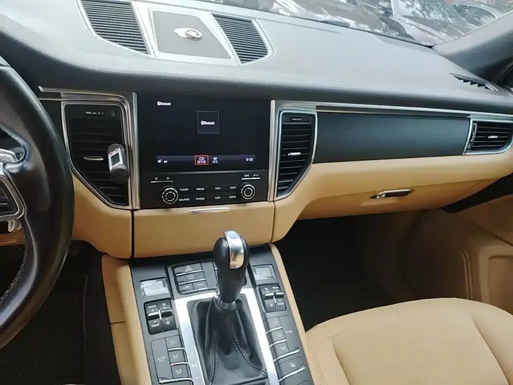 2017 Macan 2.0T — миниатюра 13