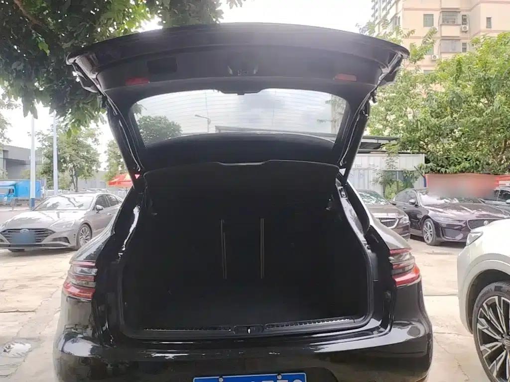 2017 Macan 2.0T — миниатюра 19