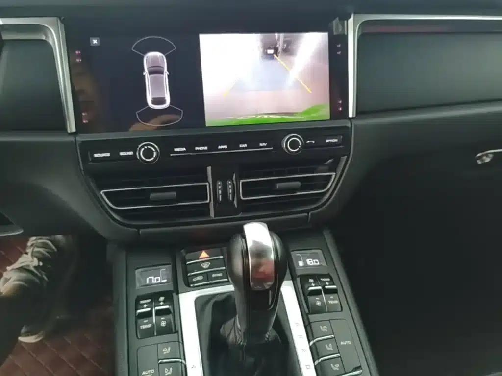 2020 Macan 2.0T — миниатюра 13