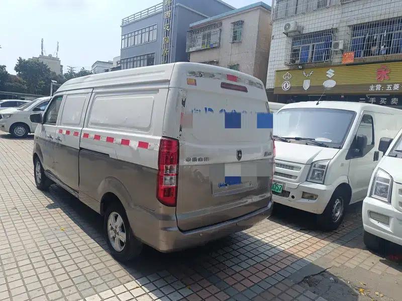 New Hiace X30L 2018 1.5L Wealth Edition DLCG14 — миниатюра 4