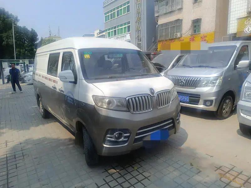 New Hiace X30L 2018 1.5L Van Business Edition DLCG14 — миниатюра 3