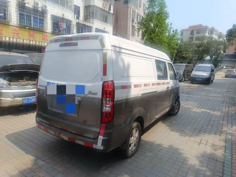 New Hiace X30L 2018 1.5L Van Business Edition DLCG14 — миниатюра 6